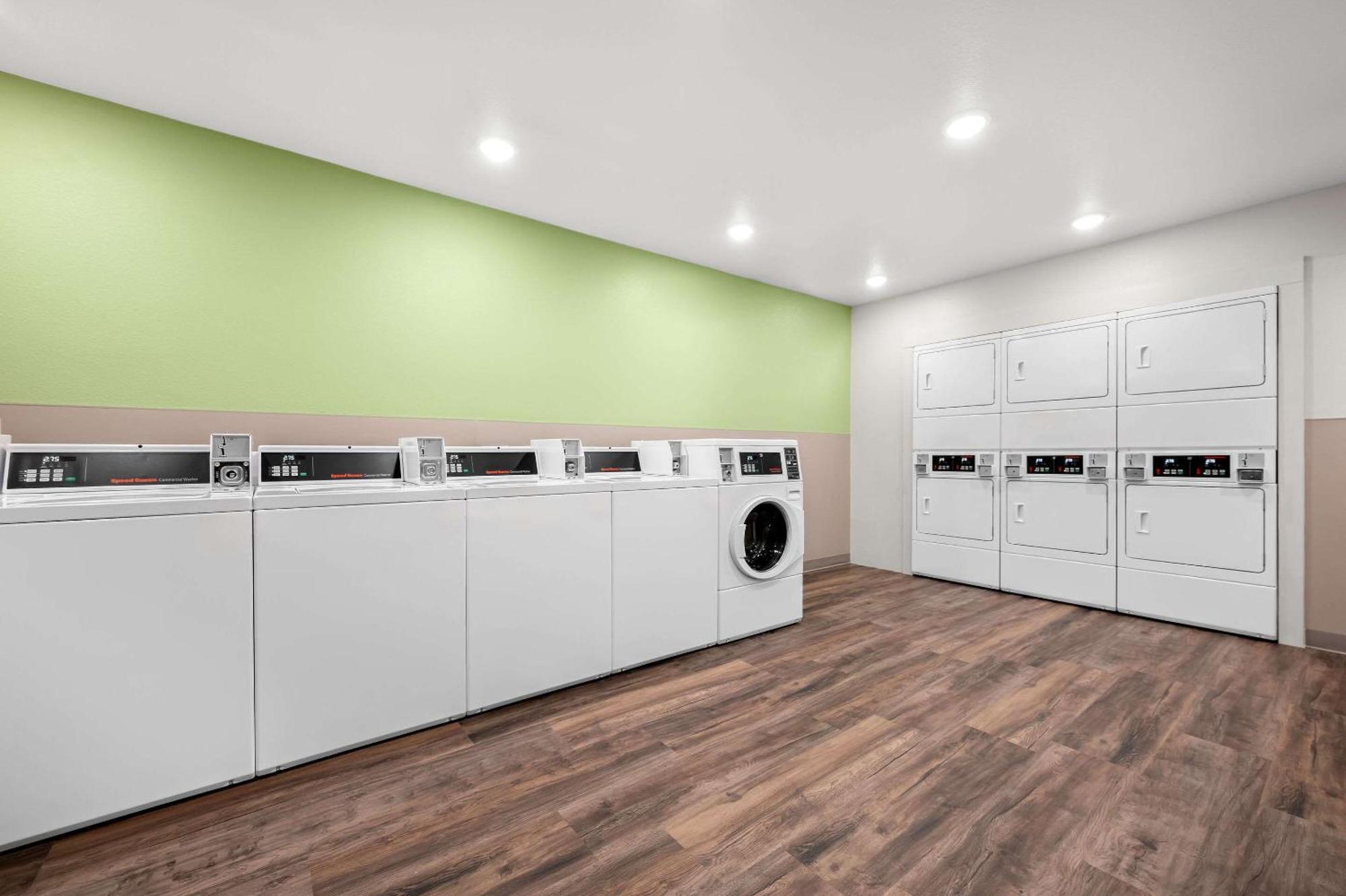 Woodspring Suites Huntsville - Research Park Buitenkant foto